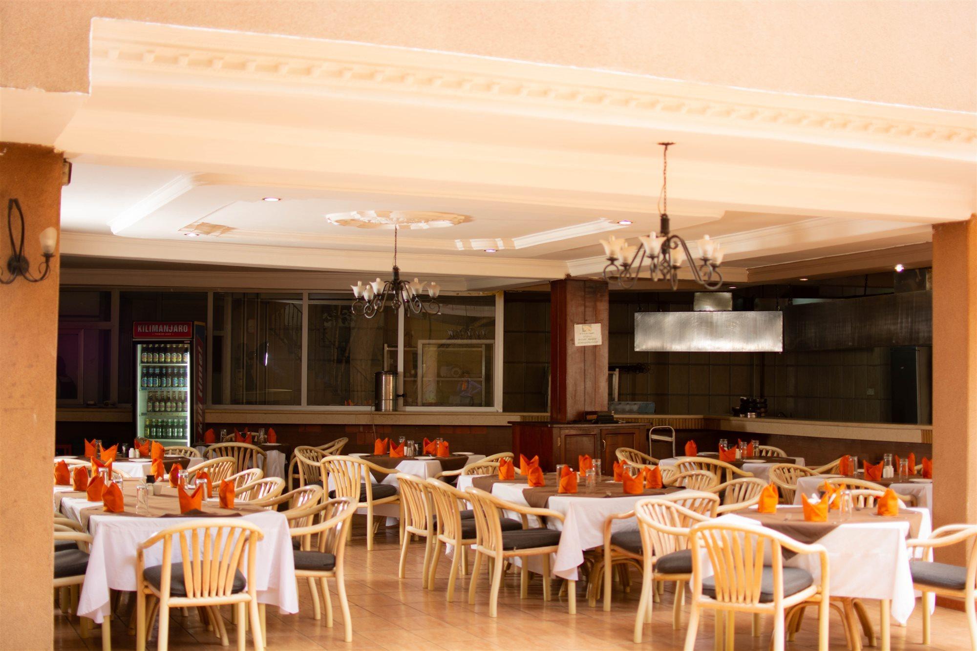 Impala Hotel Arusha Esterno foto