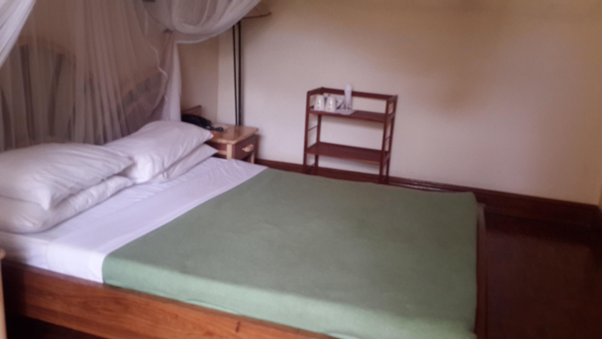 Impala Hotel Arusha Esterno foto